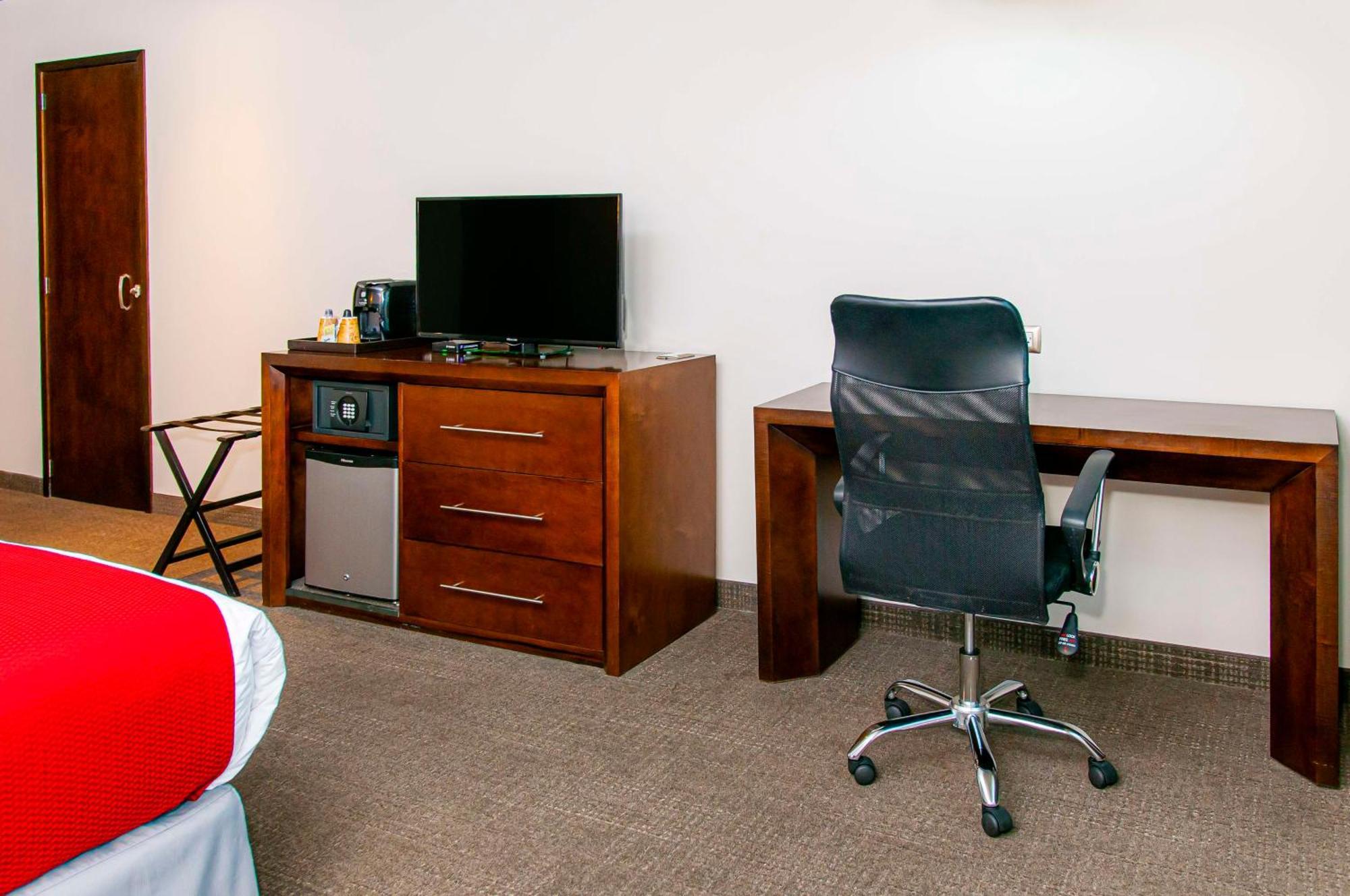 Best Western Plus Santa Cecilia Pachuca Екстер'єр фото